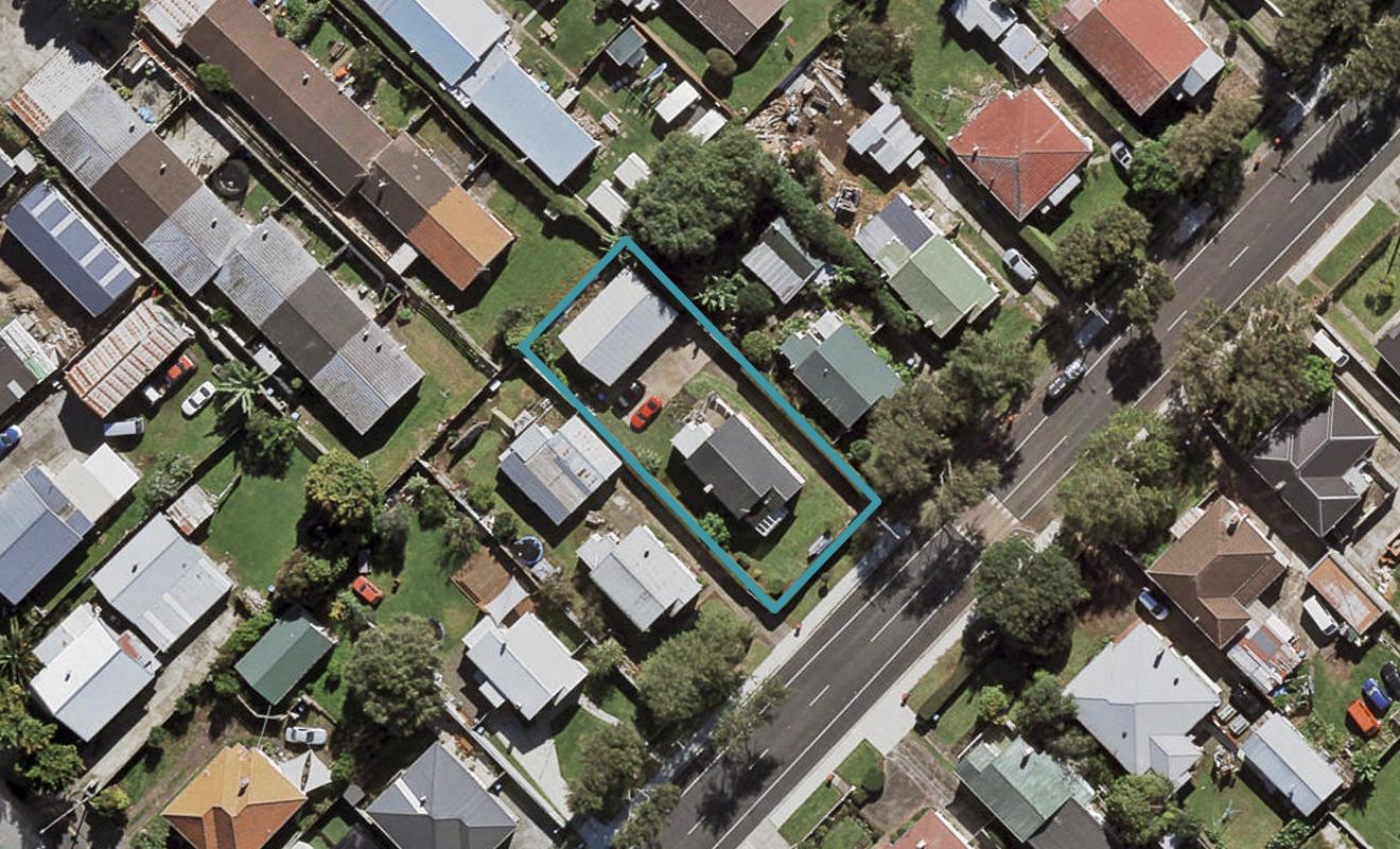 43 Lippiatt Road, Otahuhu, Auckland - Carousel 1