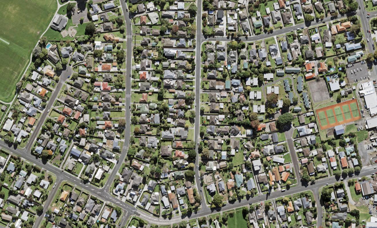 16 Kervil Avenue, Te Atatu Peninsula, Auckland - Carousel 1