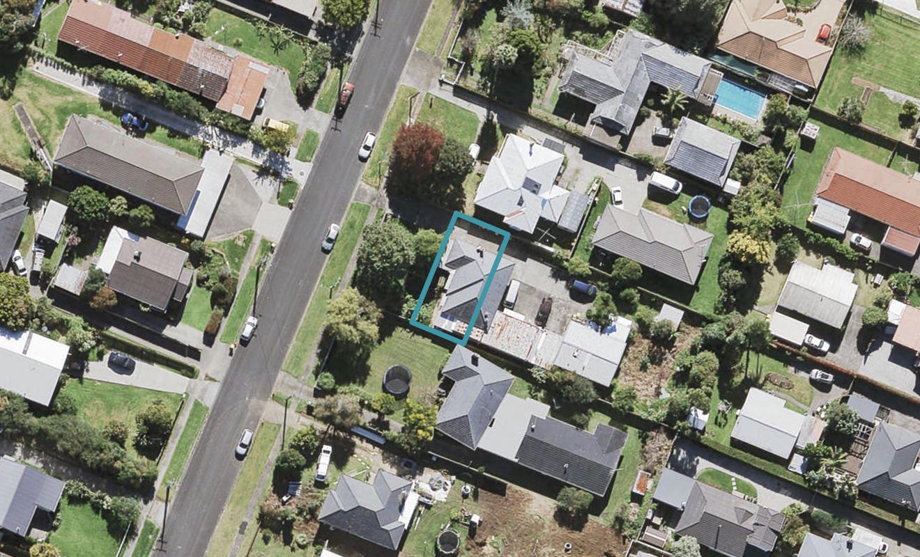 99B Lynwood Road, New Lynn, Auckland - Carousel 1