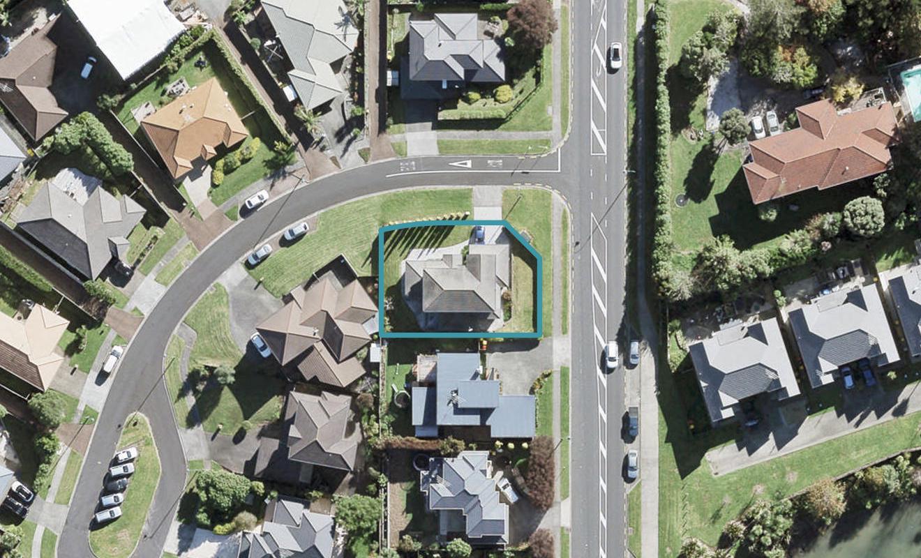 2 Meridian Court, Oteha, Auckland - Carousel 1