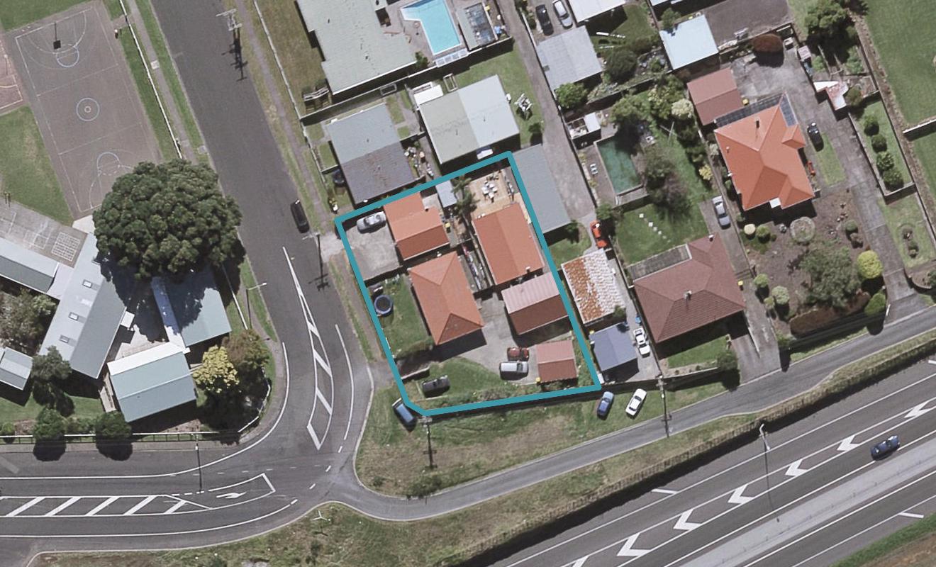 2/2 Wynyard Street, Bell Block, New Plymouth - Carousel 1