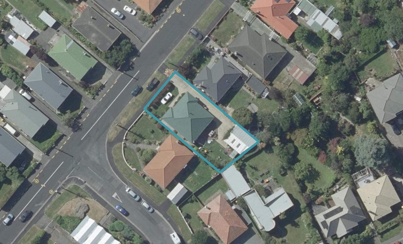 18 Somerville Street, Andersons Bay, Dunedin - Carousel 1