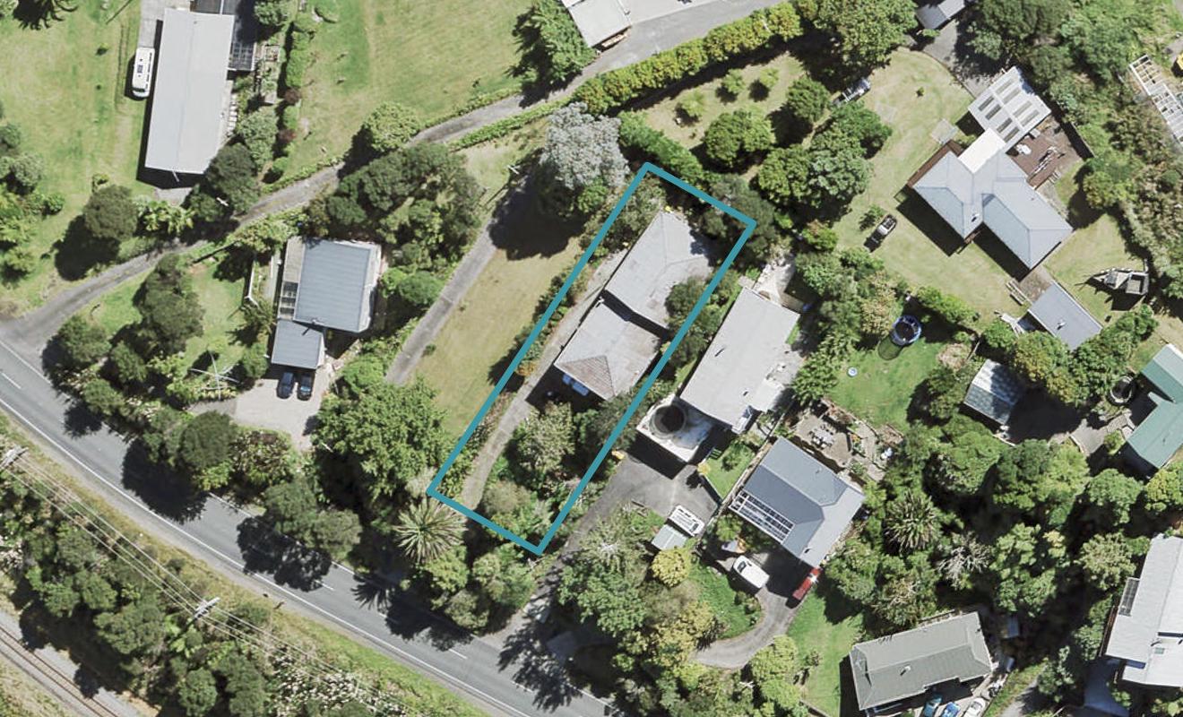 1/65 Waitakere Road, Waitakere, Auckland - Carousel 1
