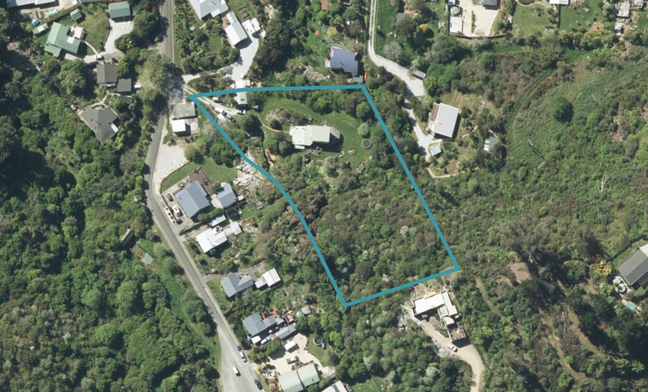 15 Haile Lane, Pohara, Takaka - Carousel 1