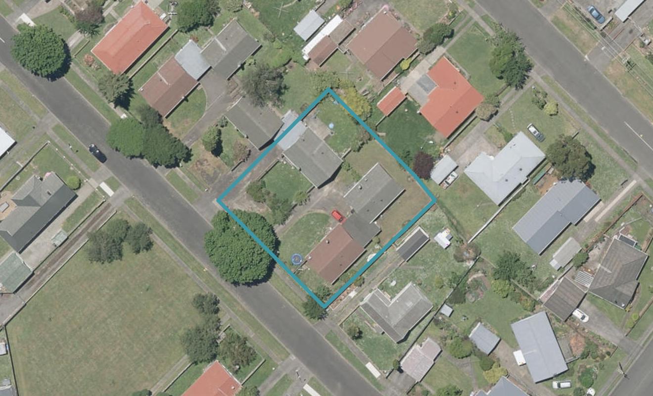 6 Massey Street, Aramoho, Whanganui - Carousel 1