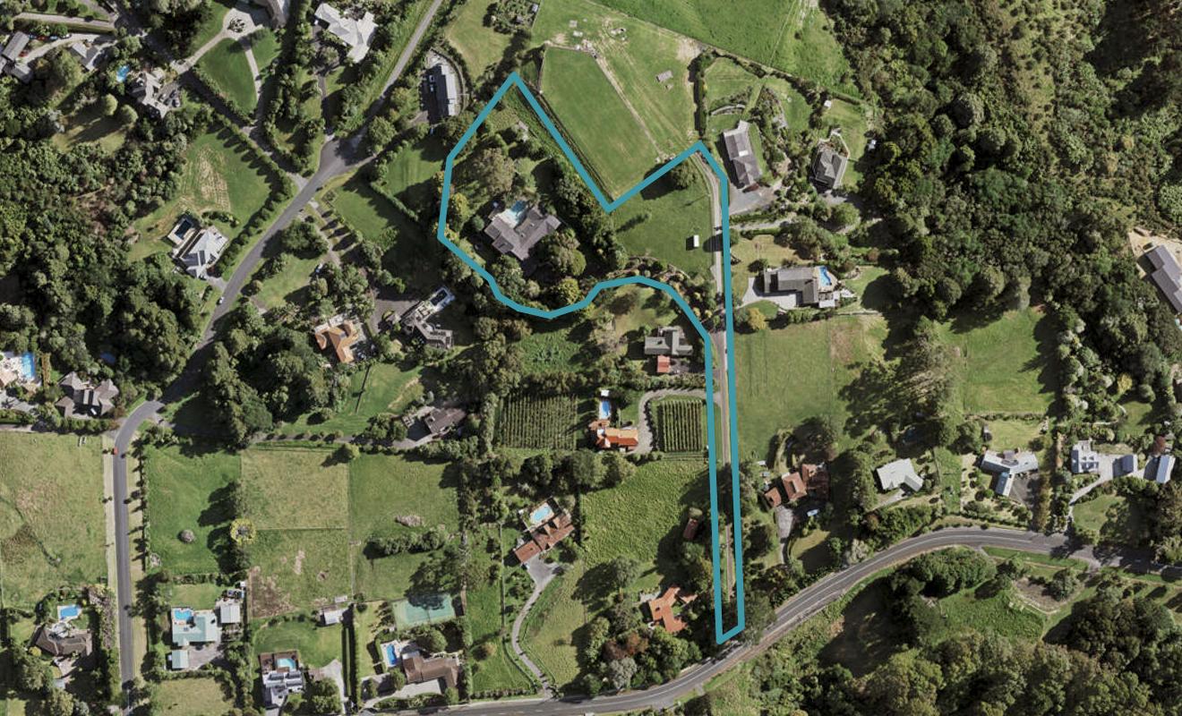 394B Redoubt Road, Totara Park, Auckland - Carousel 1