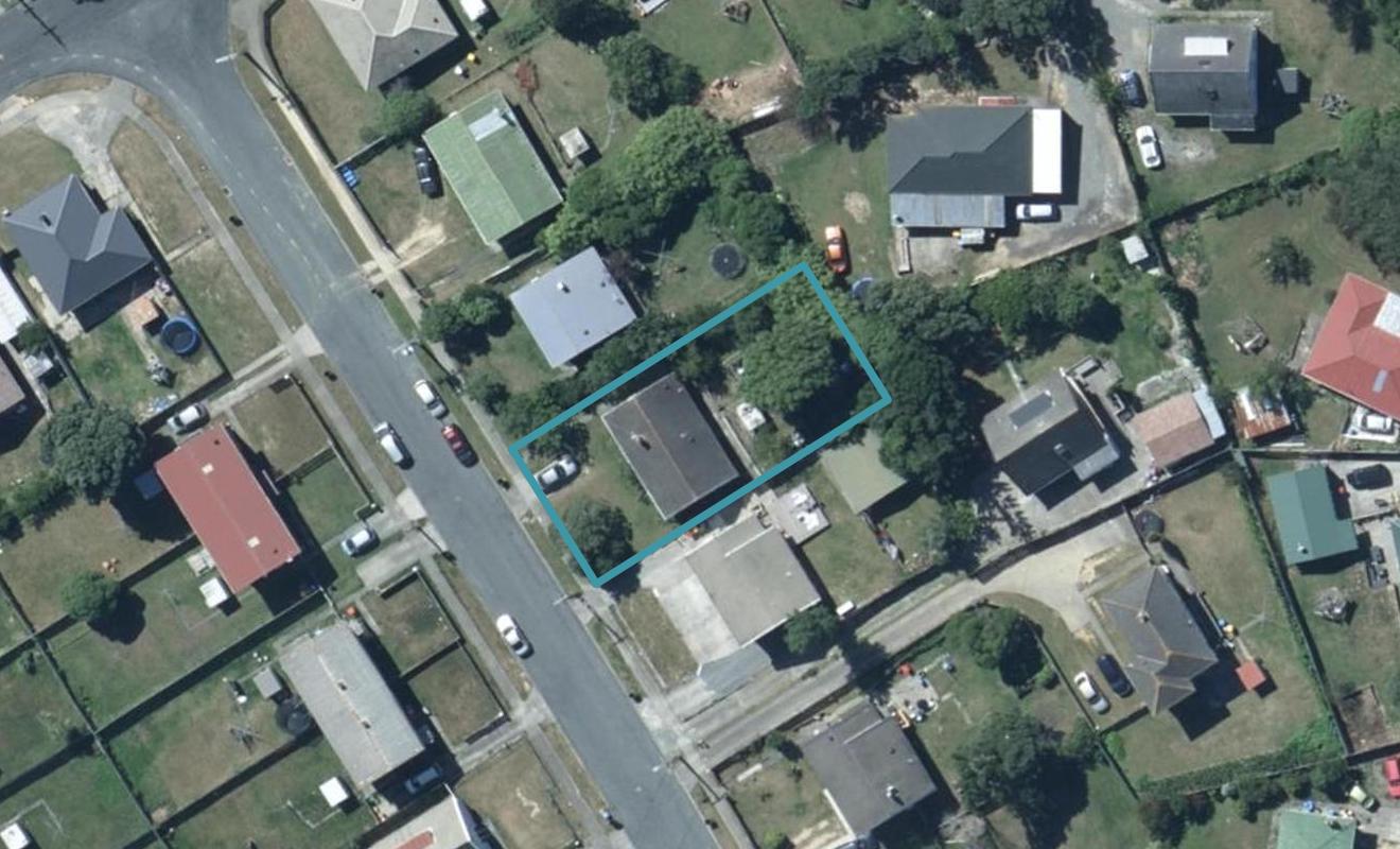 7 Aberfeldy Street, Cannons Creek, Porirua - Carousel 1