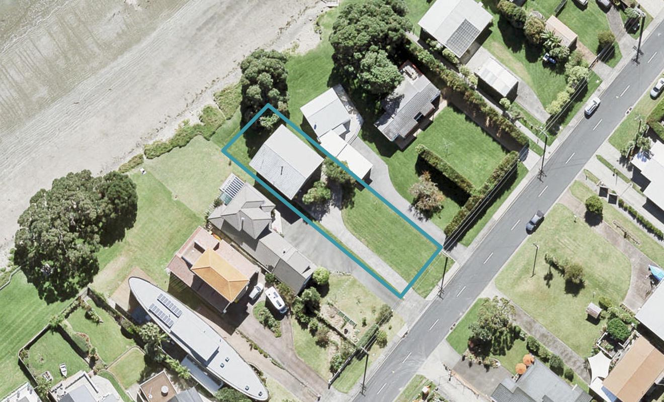 66 Tindalls Bay Road, Tindalls Beach, Whangaparaoa - Carousel 1
