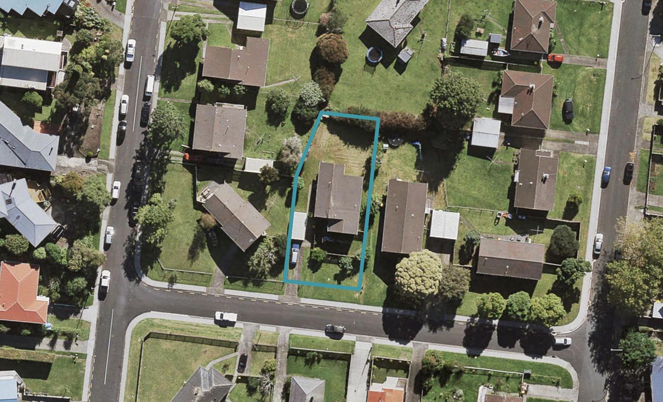 7 Ko Street, Northcote, Auckland - Carousel 1