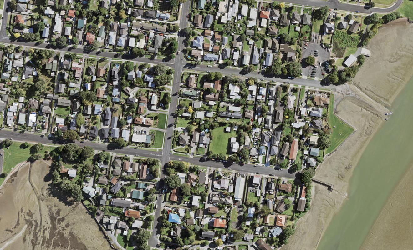 6D Beihlers Road, Weymouth, Auckland - Carousel 1