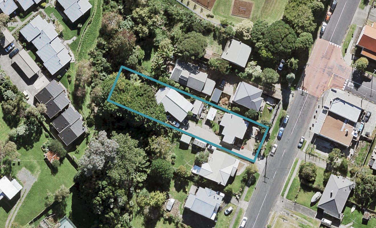 1/7 Hutchinson Avenue, New Lynn, Auckland - Carousel 1