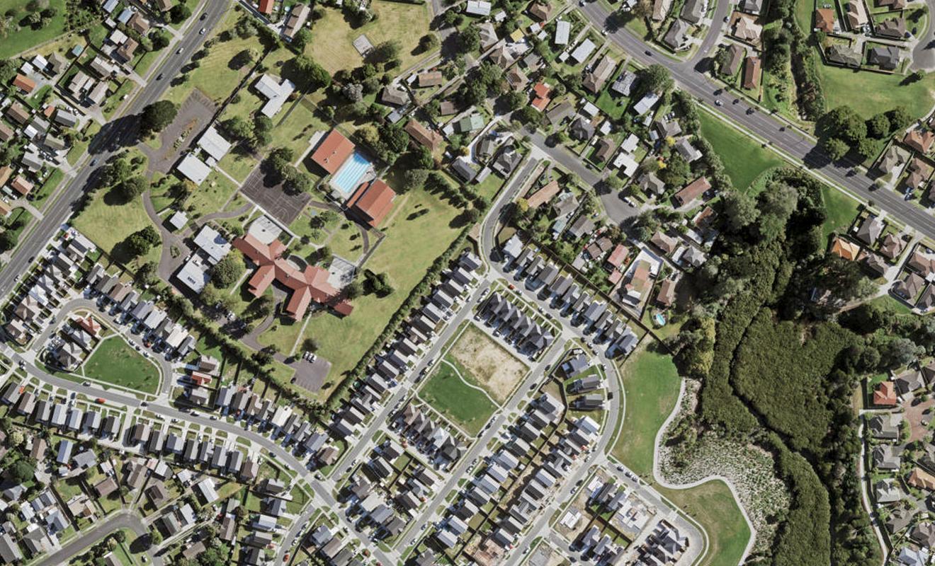 30 Taiaapure Street, Weymouth, Auckland - Carousel 1