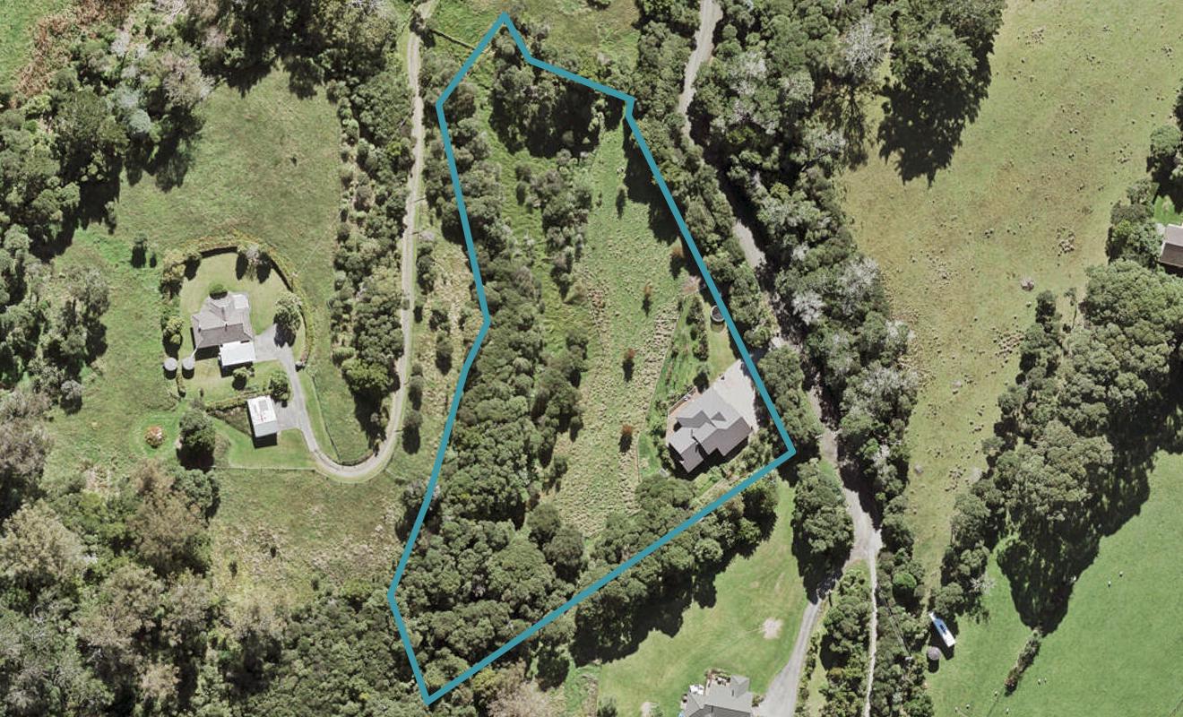 175 Kauri Crescent, Kumeu - Carousel 1