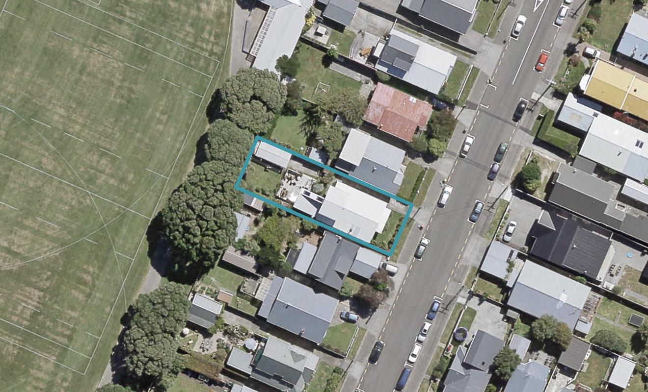 55 Kensington Avenue, Petone, Lower Hutt - Carousel 1