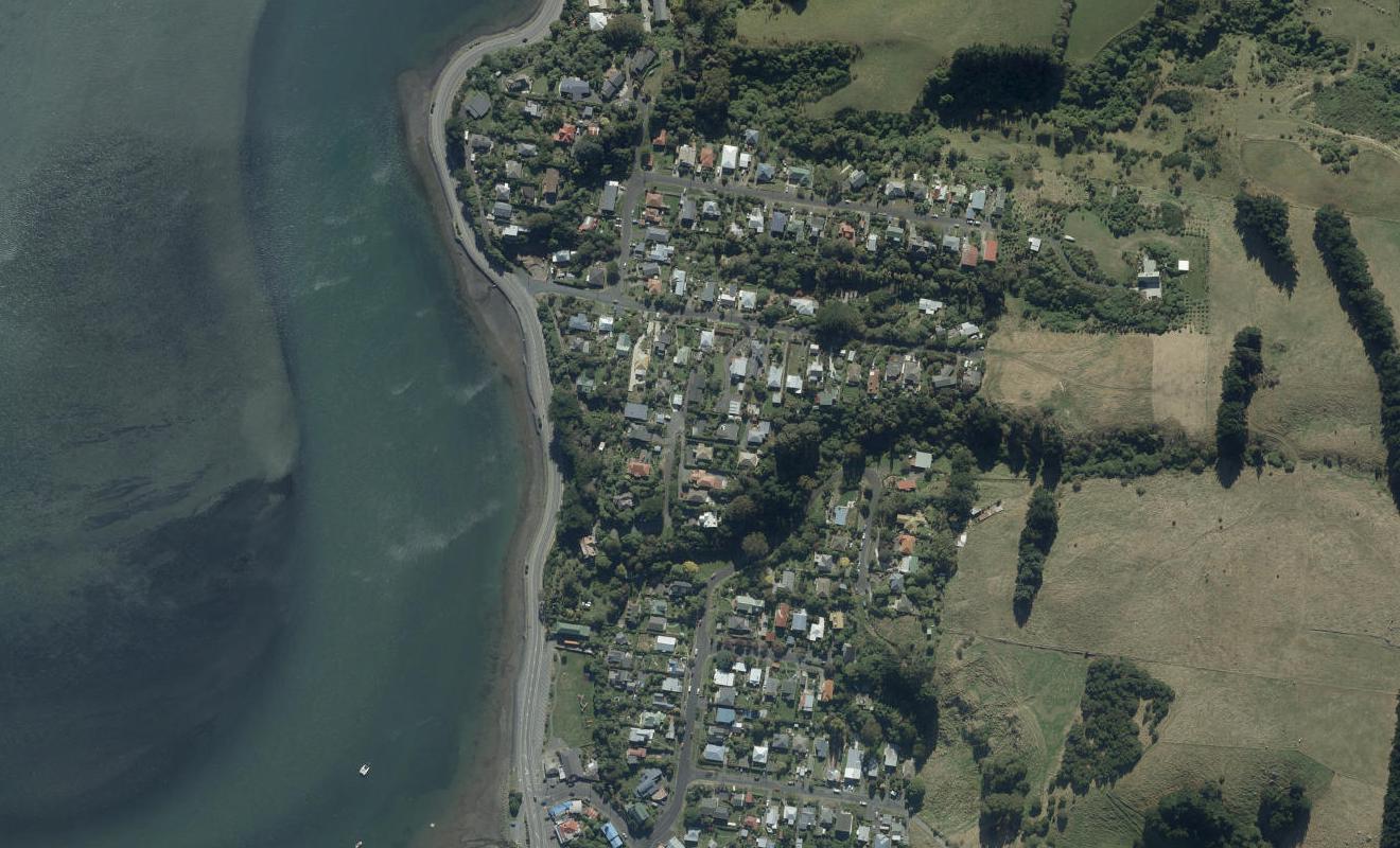 18 McLelland Street, Macandrew Bay, Dunedin - Carousel 1
