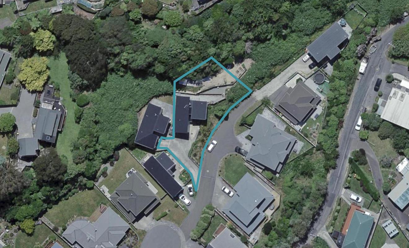 17B Wantwood Grove, Churton Park, Wellington - Carousel 1