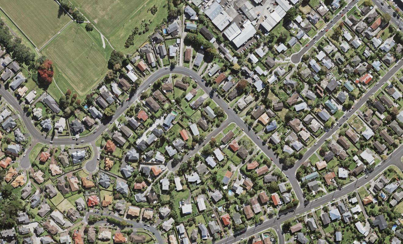 2/3 Cheryl Place, Hillcrest, Auckland - Carousel 1
