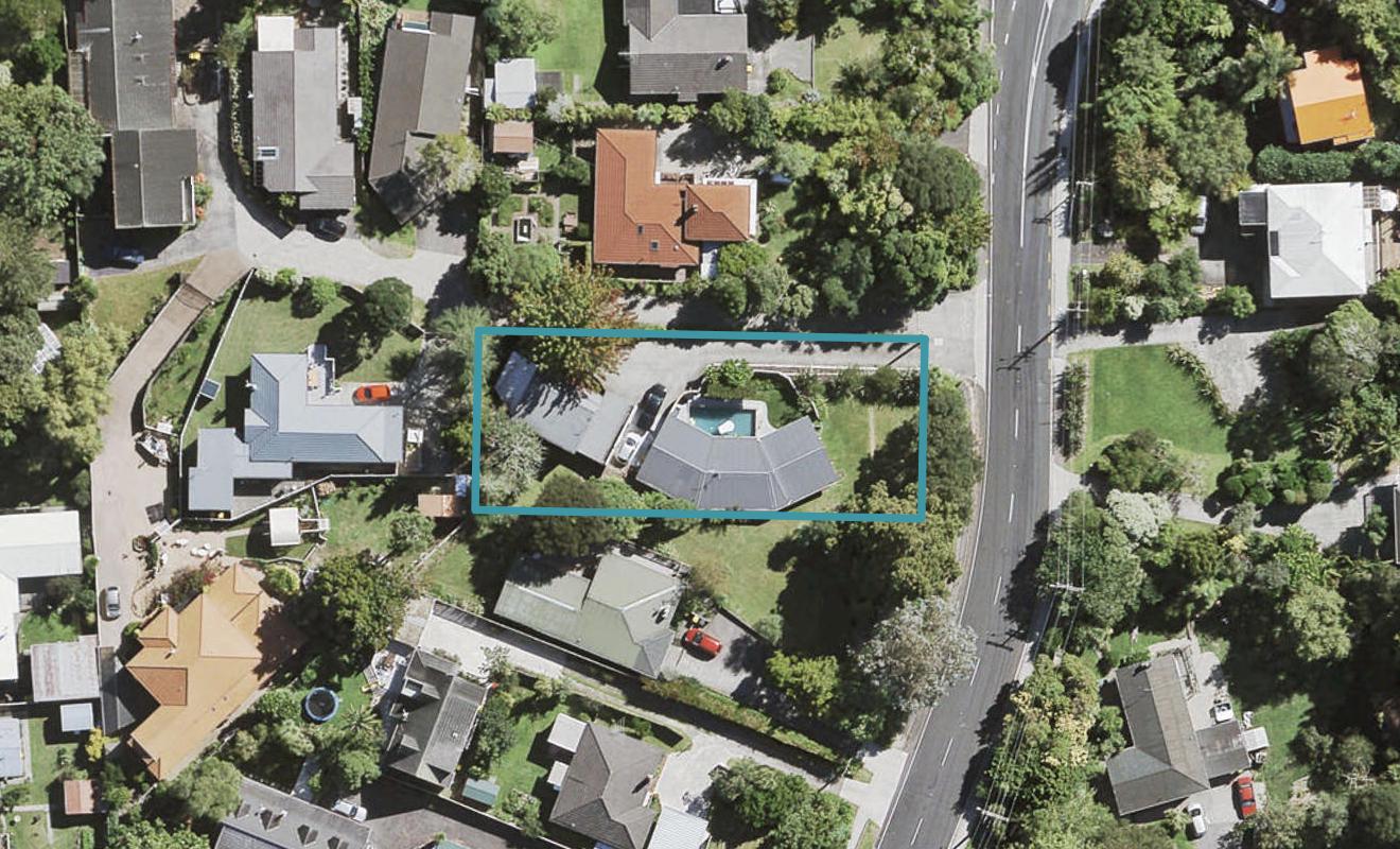 2/77 Atkinson Road, Titirangi, Auckland - Carousel 1