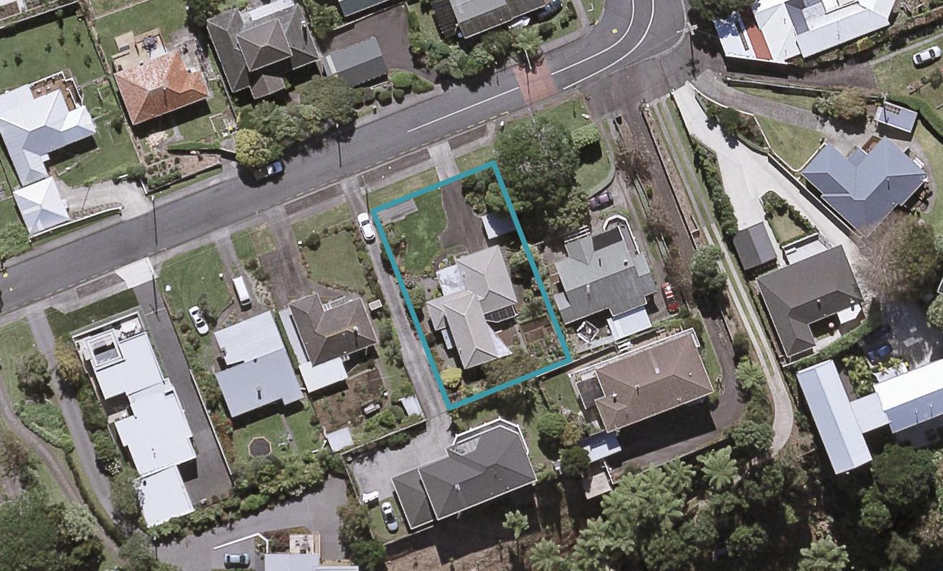 5 Lismore Street, Strandon, New Plymouth - Carousel 1
