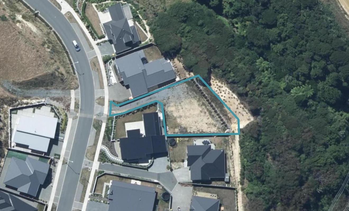 20 Banks Boulevard, Whitby, Porirua - Carousel 1
