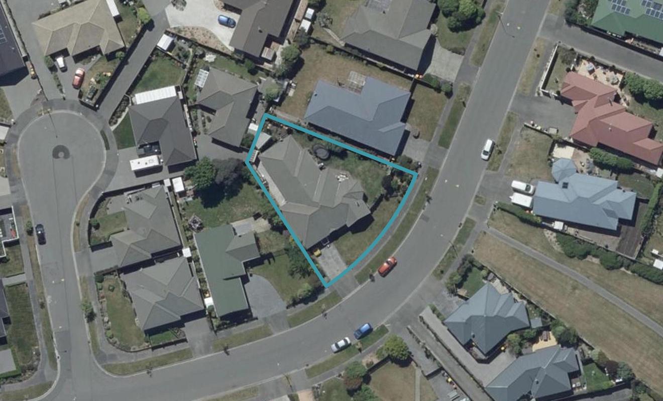 16 Surfers Place, North New Brighton, Christchurch - Carousel 1