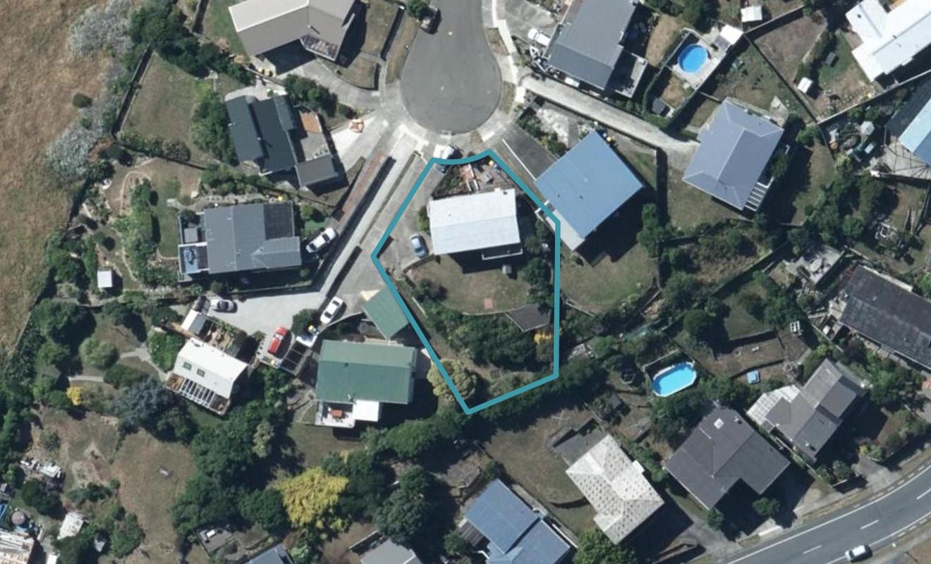 13 Brian Place, Titahi Bay, Porirua - Carousel 1