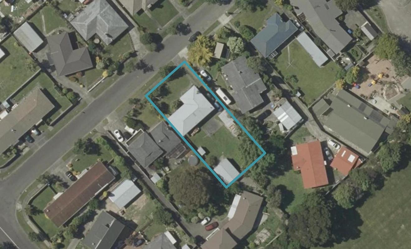 75 Abraham Crescent, Milson, Palmerston North - Carousel 1