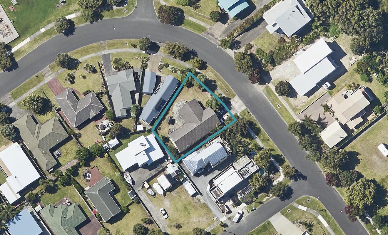 14 Bowentown Boulevard, Bowentown, Waihi Beach - Carousel 1