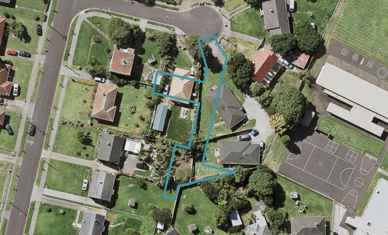 3 Takoto Way, Point England, Auckland - Carousel 1
