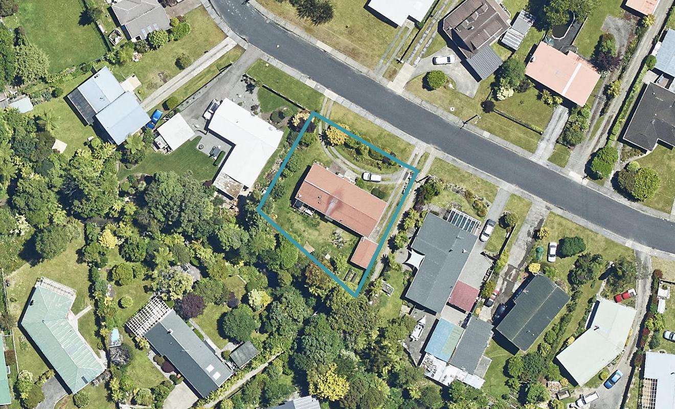 7 Darroch Street, Fairy Springs, Rotorua - Carousel 1