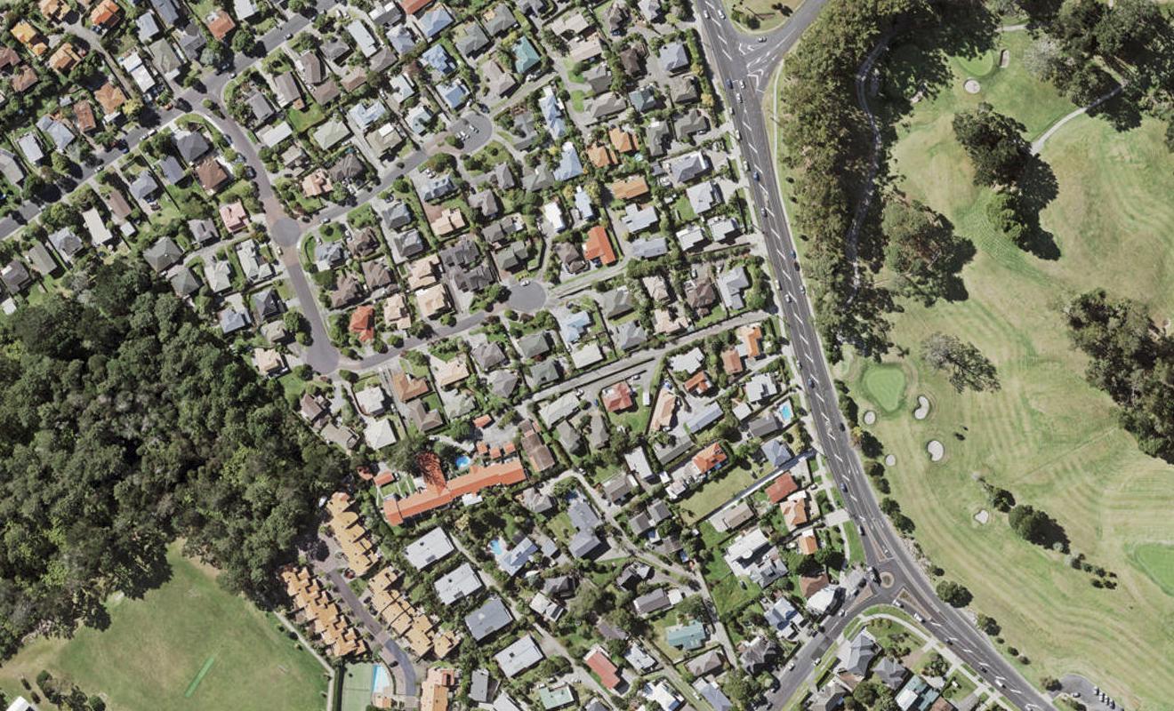 2/11 Delamare Court, Sunnynook, Auckland - Carousel 1