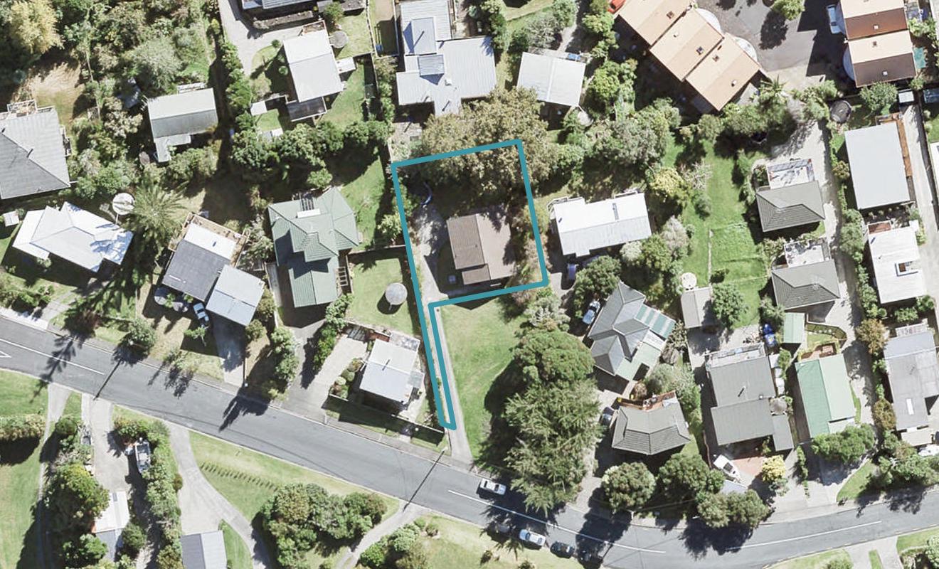6 Holiday Road, Stanmore Bay, Whangaparaoa - Carousel 1