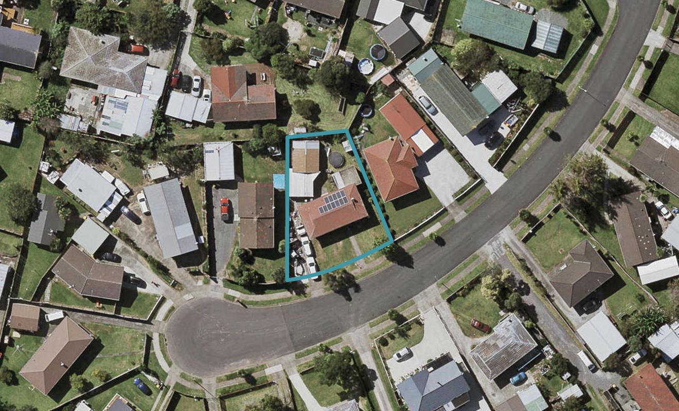 57 Zelda Avenue, Clover Park, Auckland - Carousel 1