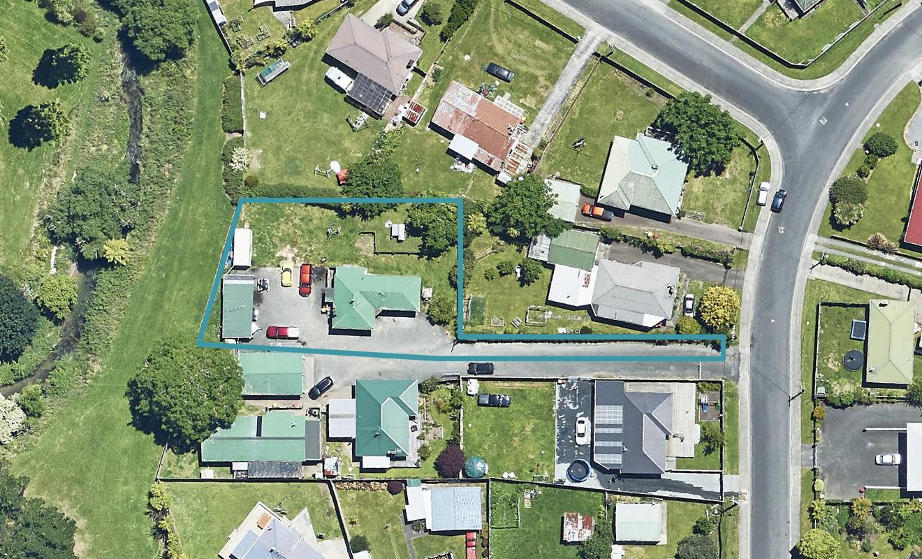 8 Hunt Crescent, Hillcrest, Rotorua - Carousel 1