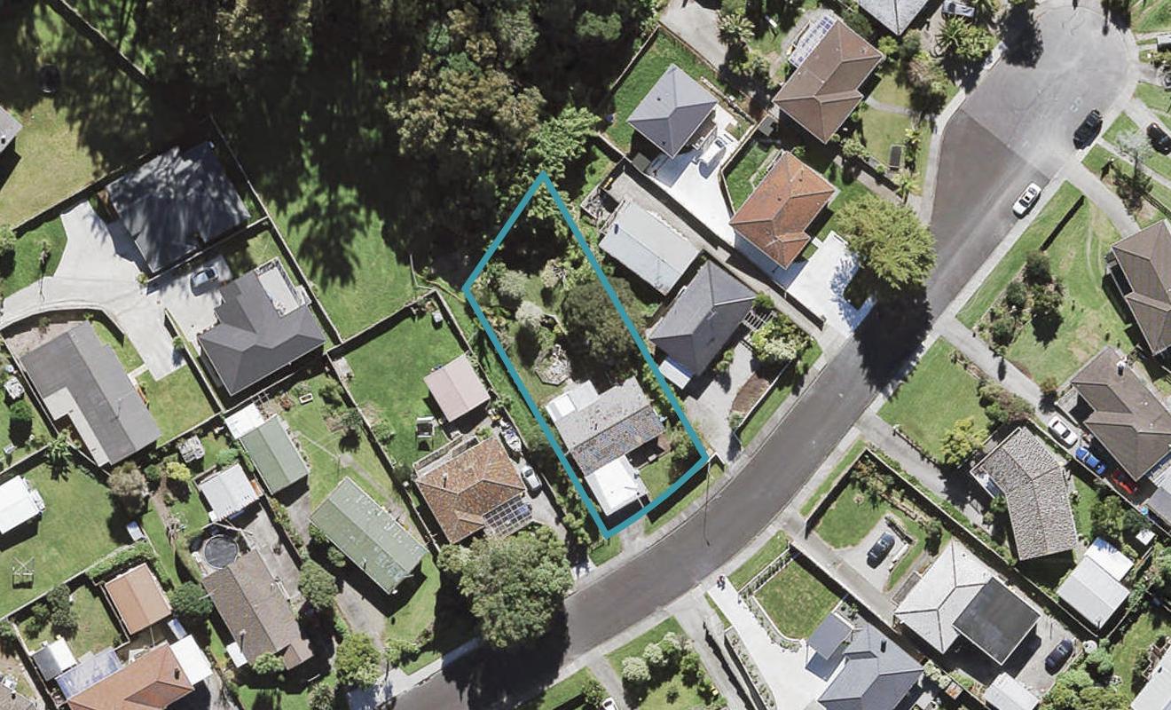 12 Barnfield Place, Glendene, Auckland - Carousel 1