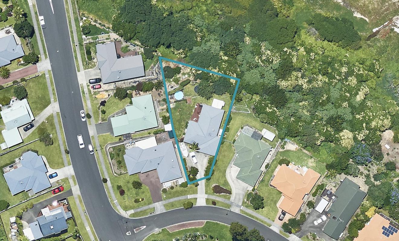 5 Bayvista Close, Welcome Bay, Tauranga - Carousel 1
