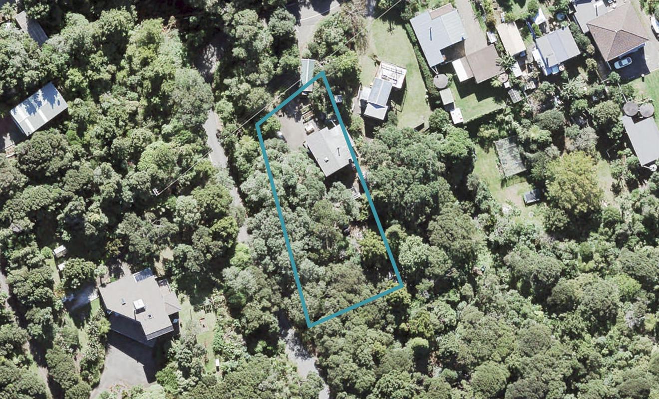 142 Cornwallis Road, Cornwallis, Auckland - Carousel 1
