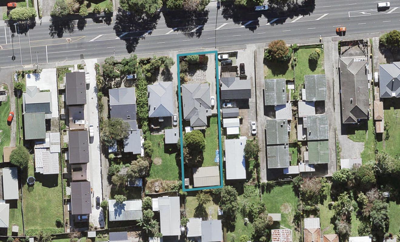 3210 Great North Road, New Lynn, Auckland - Carousel 1