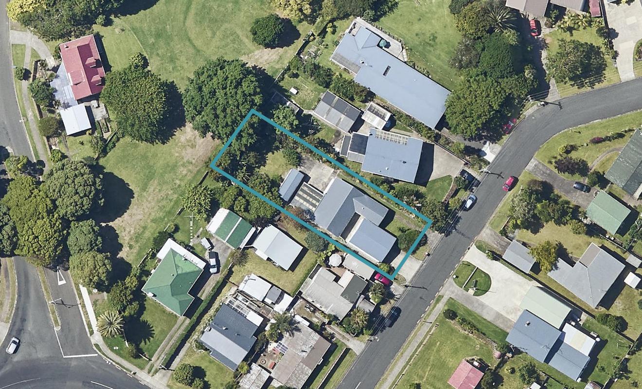 56 Roretana Drive, Athenree, Katikati - Carousel 1