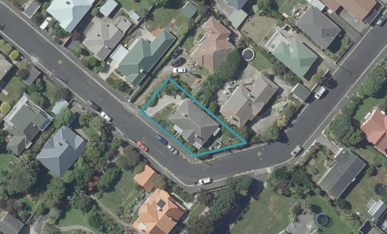 37 Elliot Street, Andersons Bay, Dunedin - Carousel 1