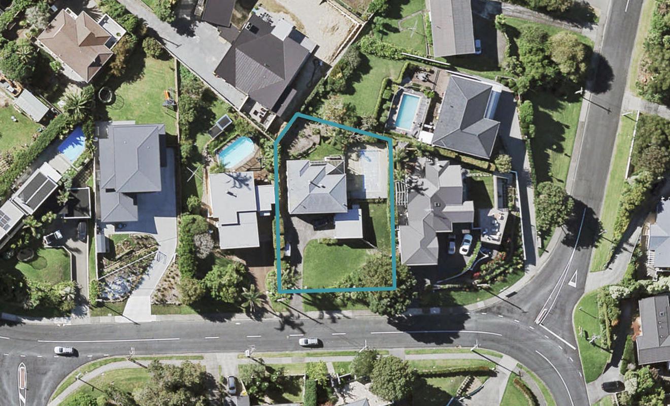 16 Churchill Road, Cockle Bay, Auckland - Carousel 1