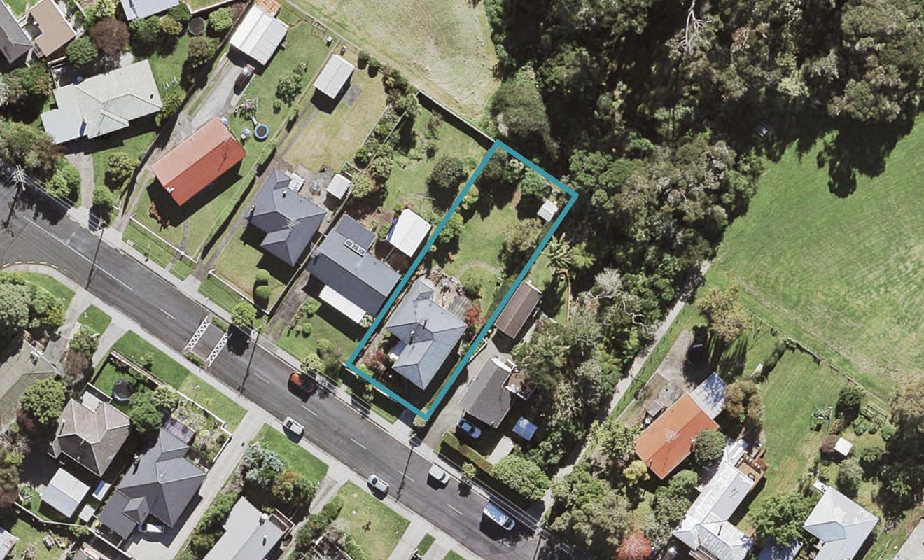 41 Lauderdale Road, Birkdale, Auckland - Carousel 1