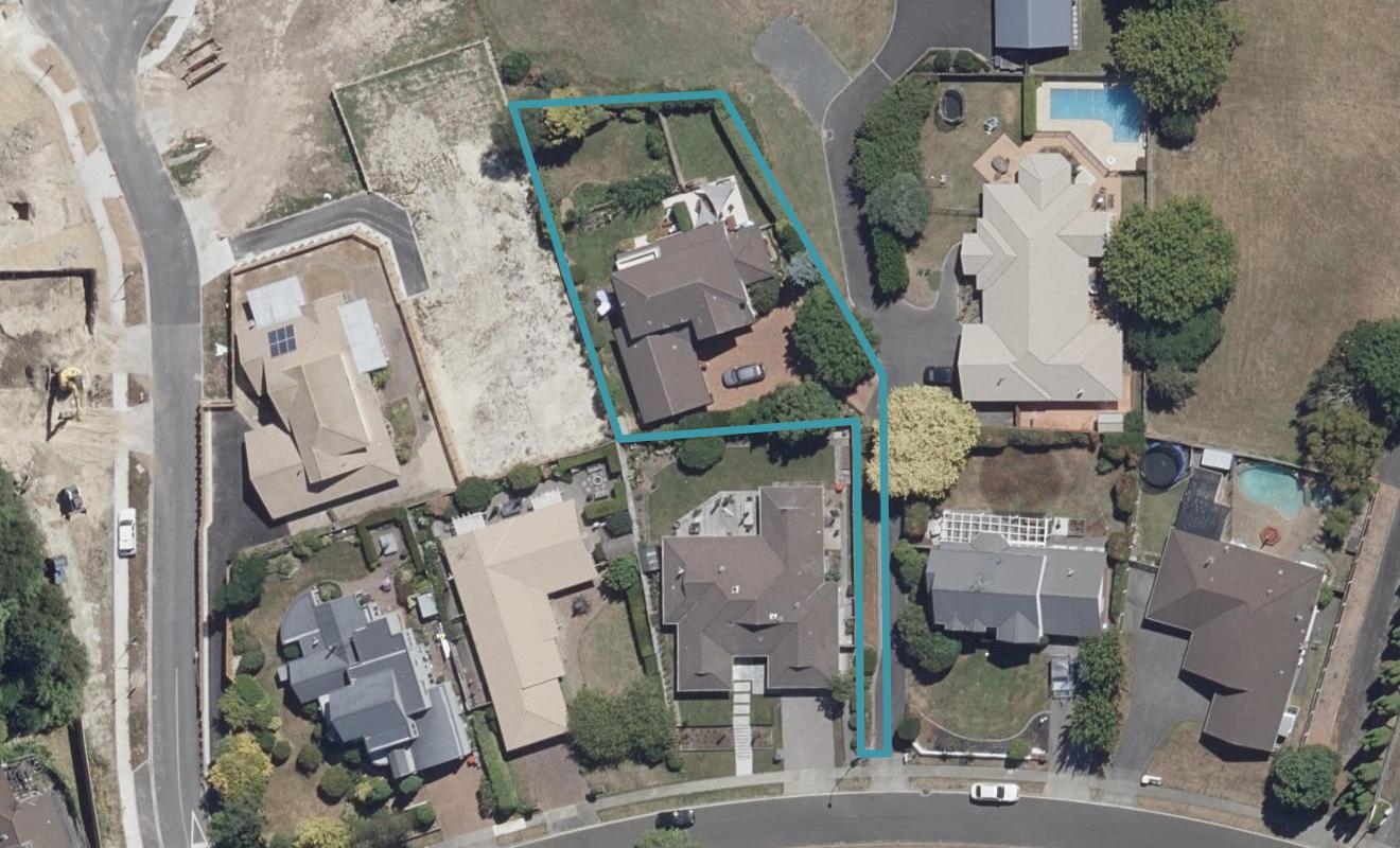 37 Harrowfield Drive, Harrowfield, Hamilton - Carousel 1