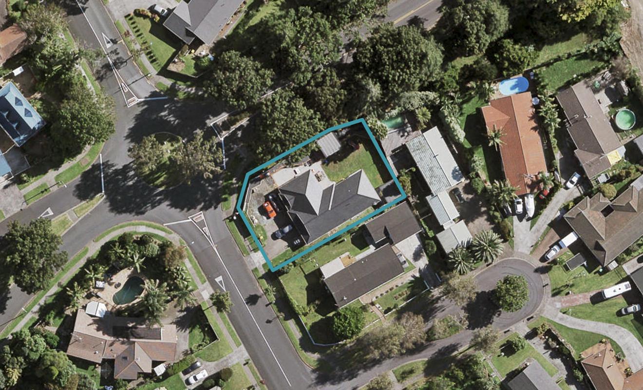 52 Walter Strevens Drive, Conifer Grove, Takanini - Carousel 1