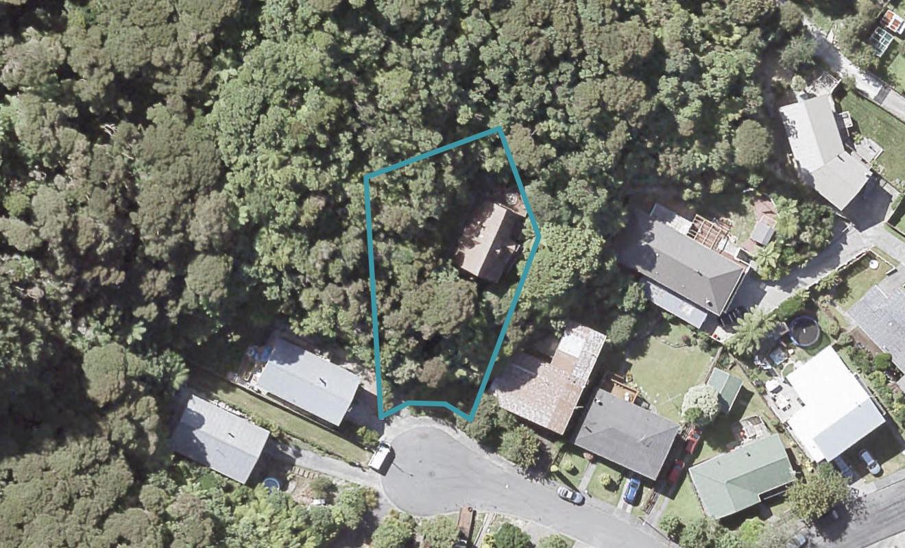 8 Vermont Grove, Wainuiomata, Lower Hutt - Carousel 1