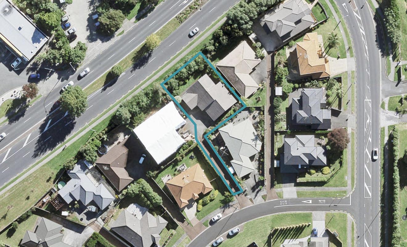 7 Meridian Court, Oteha, Auckland - Carousel 1