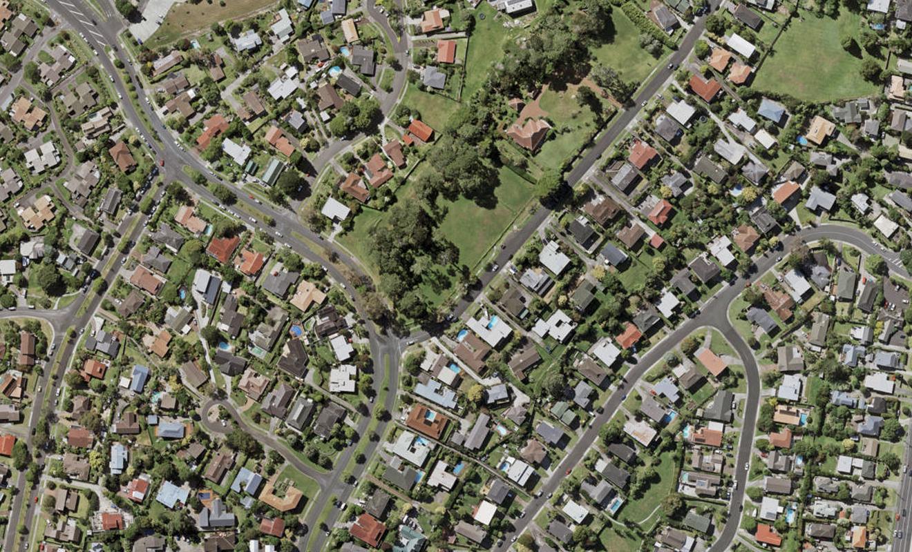 43 Grenada Avenue, Forrest Hill, Auckland - Carousel 1