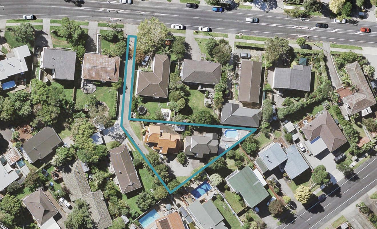 2/29 Gills Road, Bucklands Beach, Auckland - Carousel 1