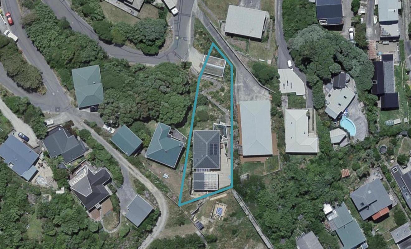 21 Cave Road, Houghton Bay, Wellington - Carousel 1