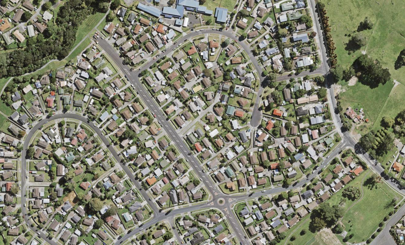 219 Waitemata Drive, Ranui, Auckland - Carousel 1